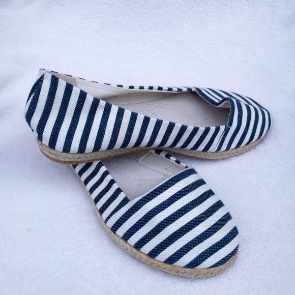 Striped Blue & White slip on Espadrilles S… - Picture 2 of 5